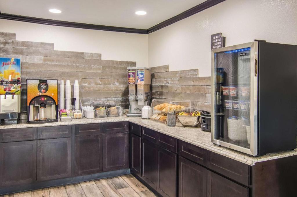 Americas Best Value Inn אליאנס מראה חיצוני תמונה